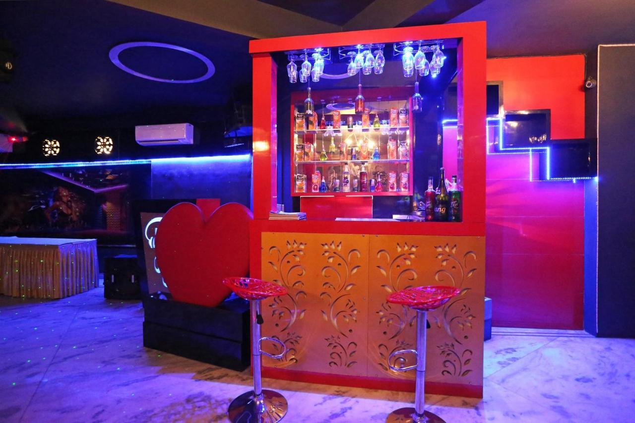 Oyo 3202 Hotel Gayatri Residency Агра Экстерьер фото