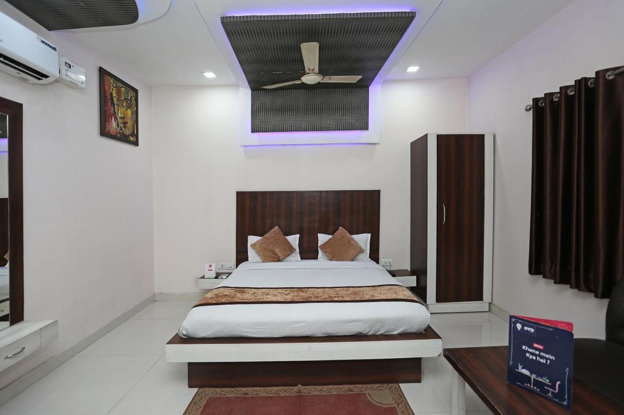 Oyo 3202 Hotel Gayatri Residency Агра Экстерьер фото