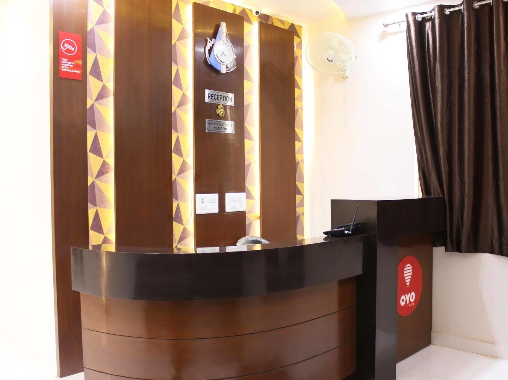 Oyo 3202 Hotel Gayatri Residency Агра Экстерьер фото